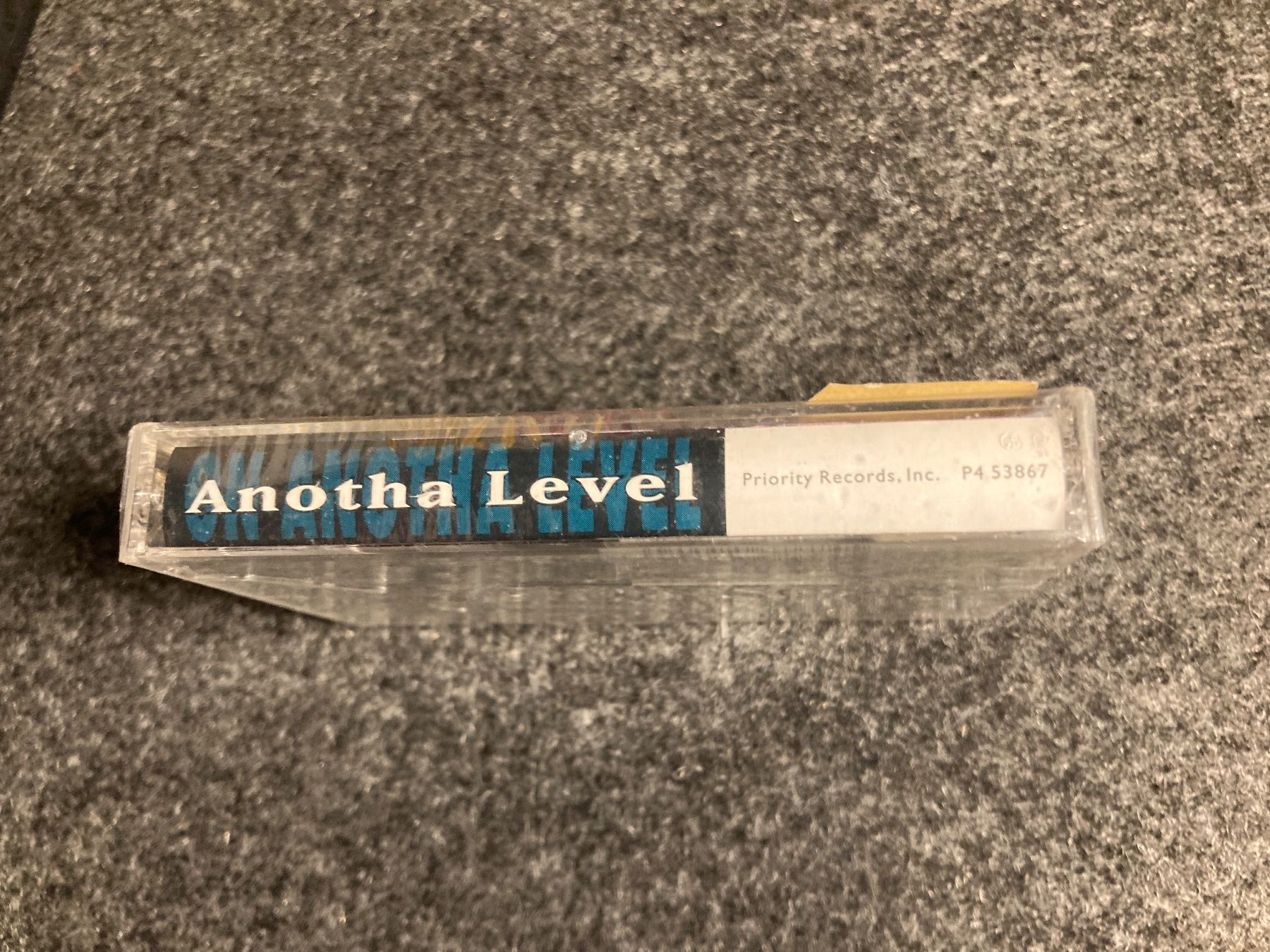 Musicassette: Anotha Level - On Anotha Level (Featuring Ice Cube) (MC) – Nuovo e nell'imballaggio originale da Fribourg venduto da Karushi 1