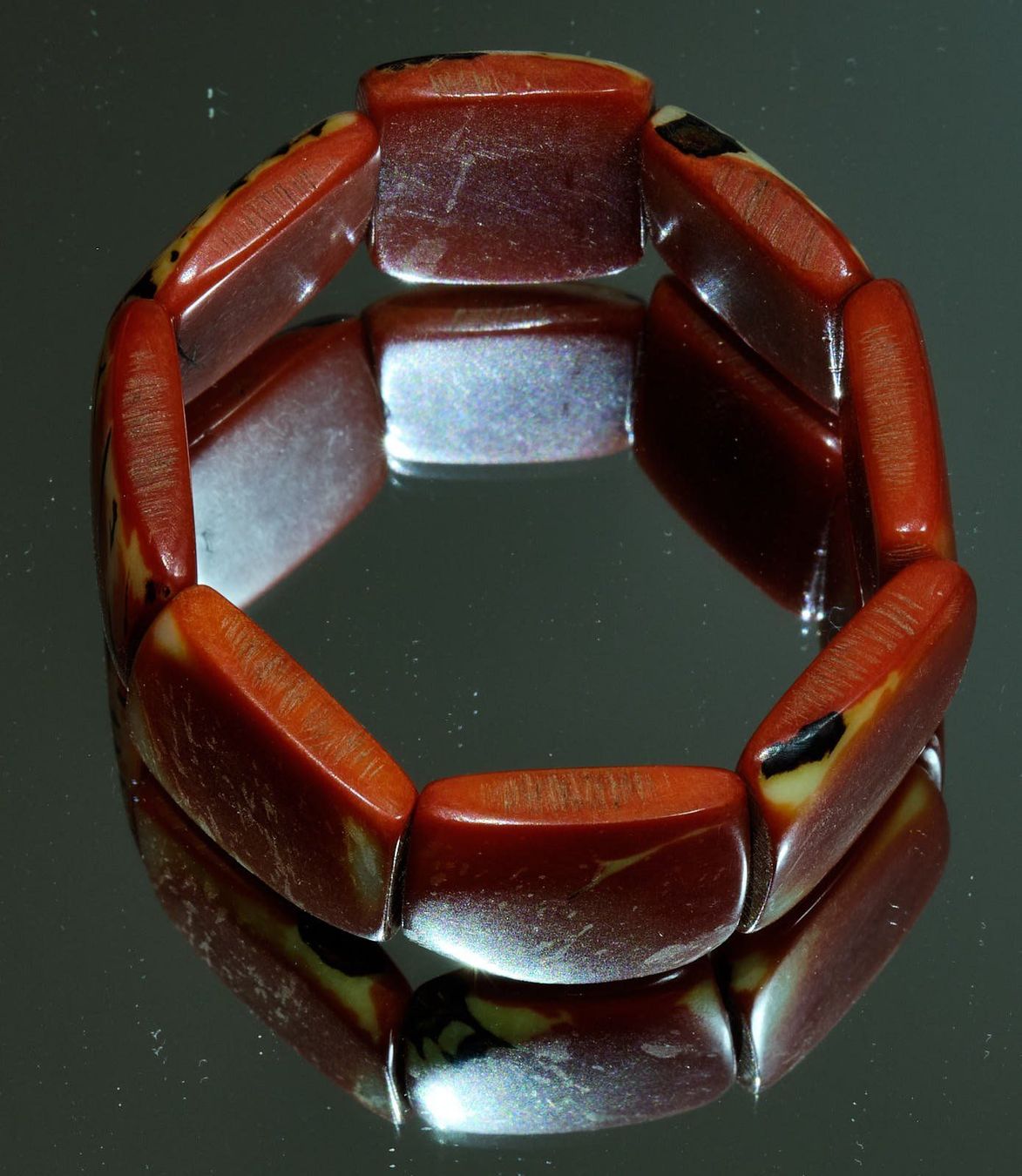 Bracciali & Braccialetti: Bracelet en tagua rouge-orange – Usato da Courtepin venduto da mara_1808 1
