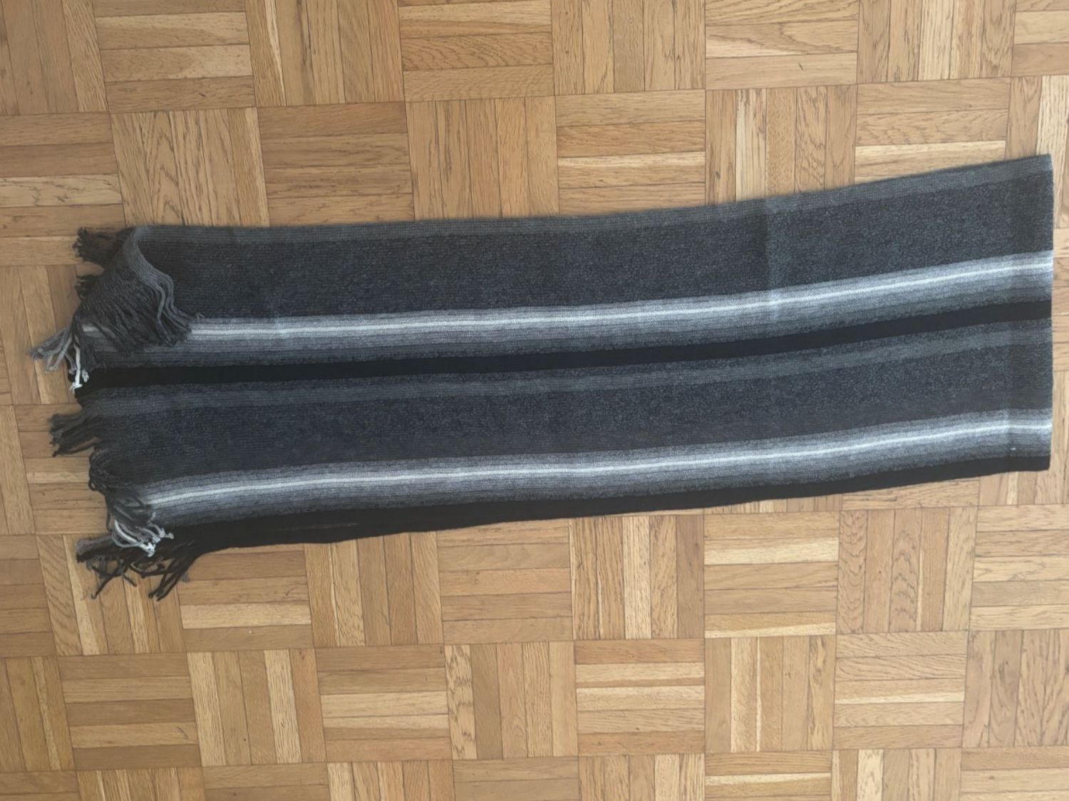 Navyboot Foulard & Sciarpe: NAVYBOOT Winter schal, 190 x 27 cm----(7) – Usato da Wallisellen venduto da AS.TZ. 1