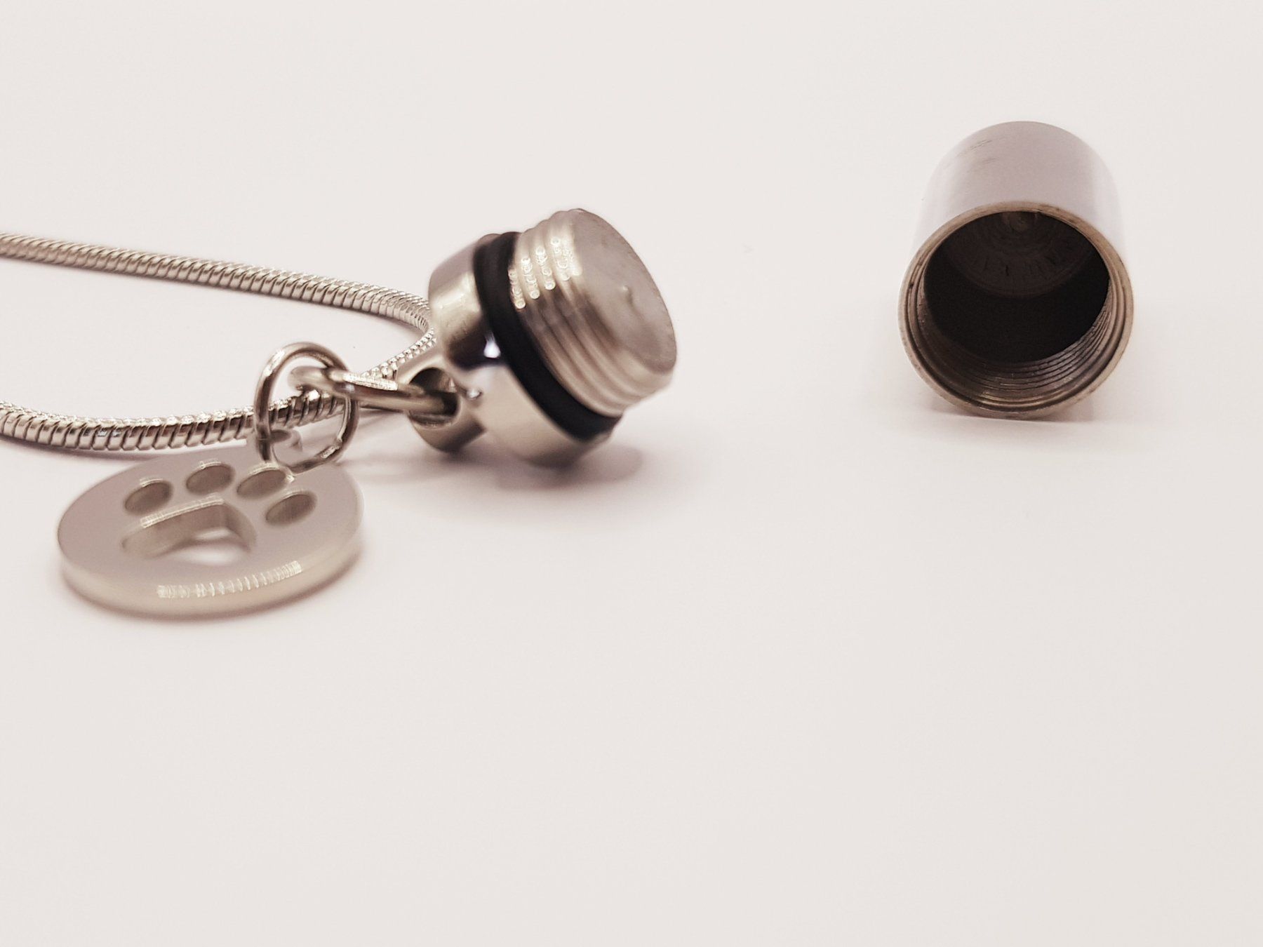 Anhänger: Urne Anhänger / Ascheschmuck / Schmuckurne silber – Neu und originalverpackt aus Menziken von Zyropa 1