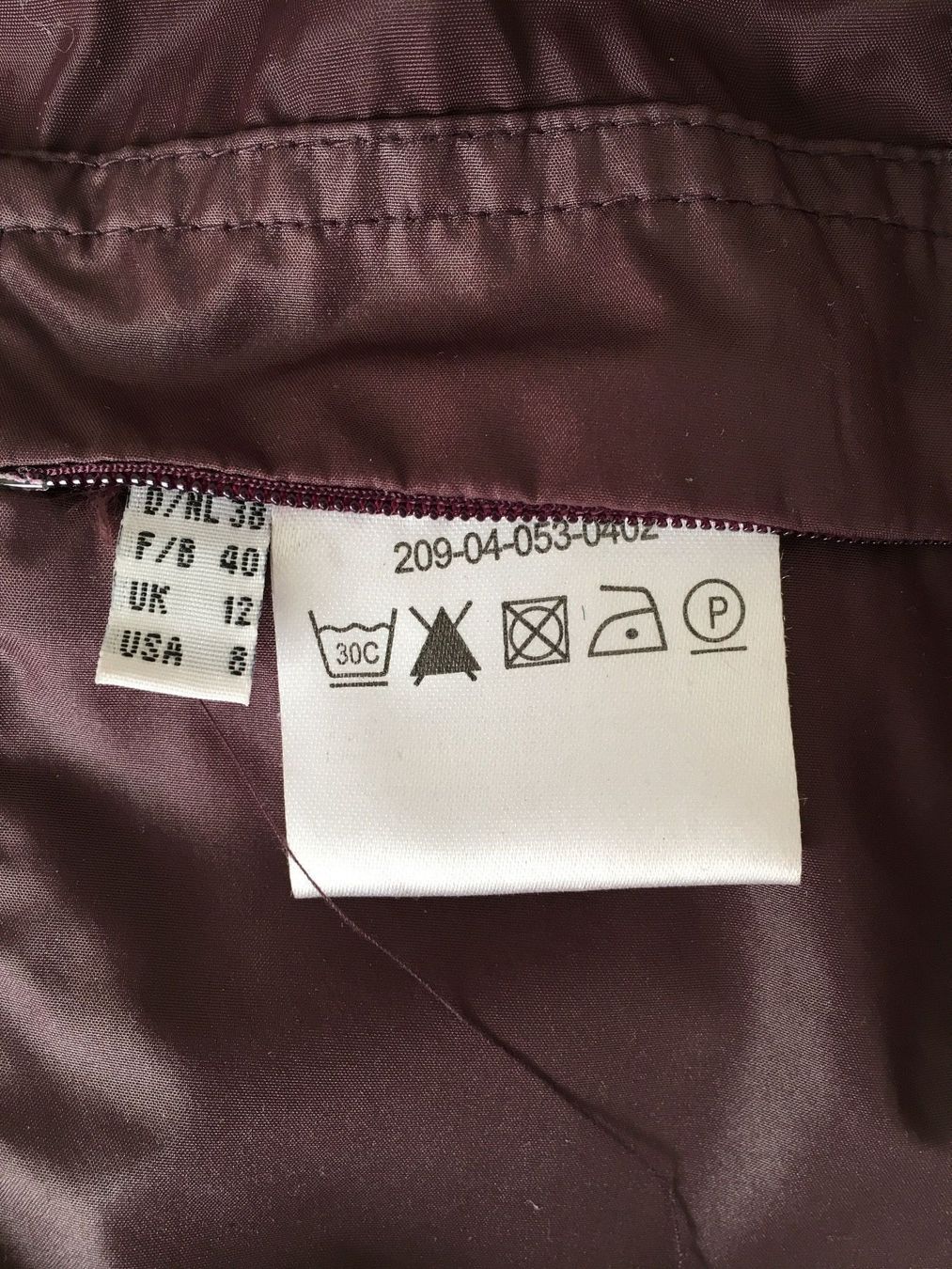 Giacche: Wunderschöne neuwertige edle Winterjacke Bordeau – Usato da Bern venduto da Smile-2707 5