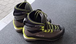 Bergschuh für Alpinisten