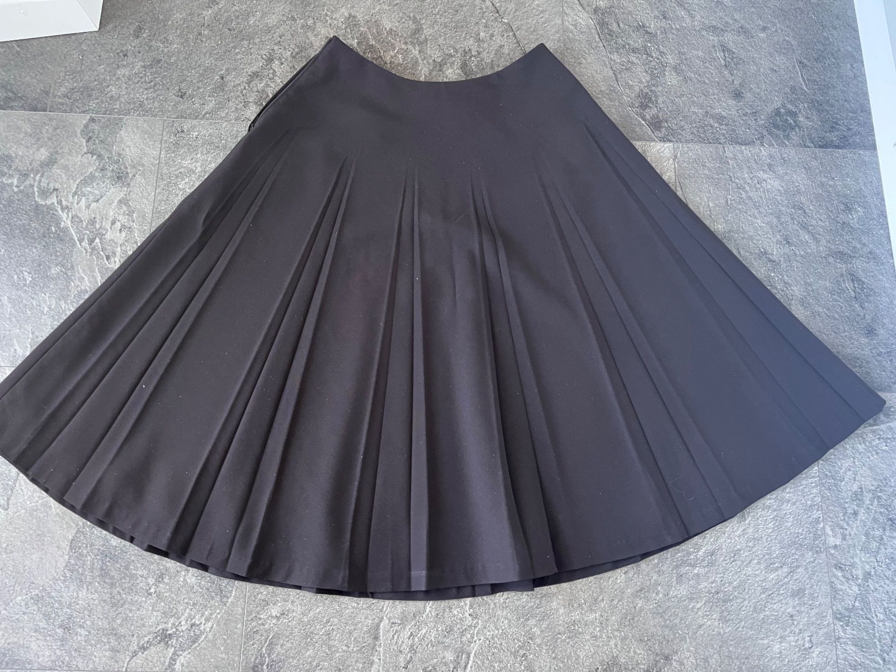 H&M Gonne: Plissée Rock, Gr.34 – Usato da Walzenhausen venduto da Cerna007 1
