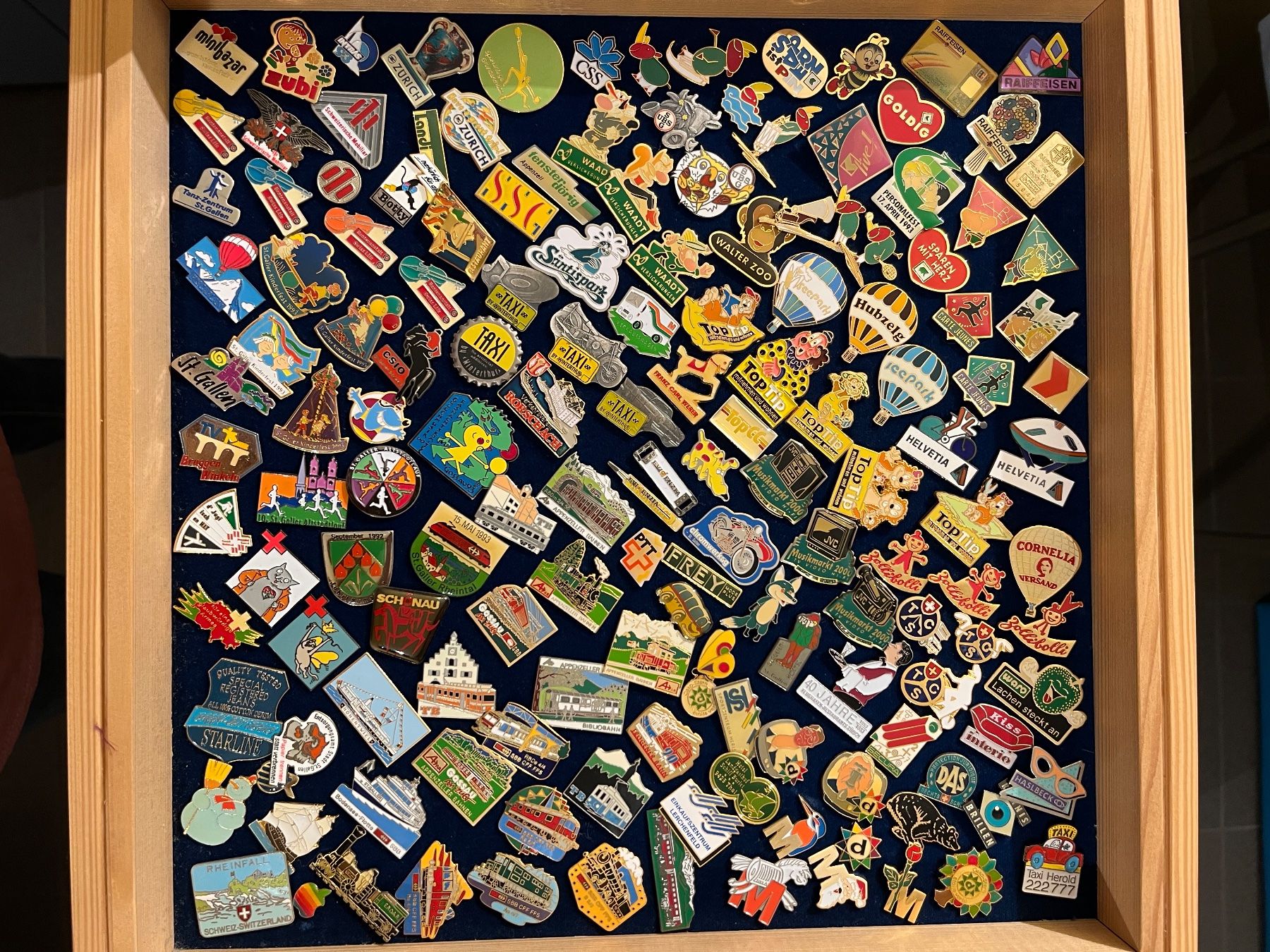 Placchette & Badge: Pinsammlung 6 – Usato da Siebnen venduto da Sonnenscheinsohn