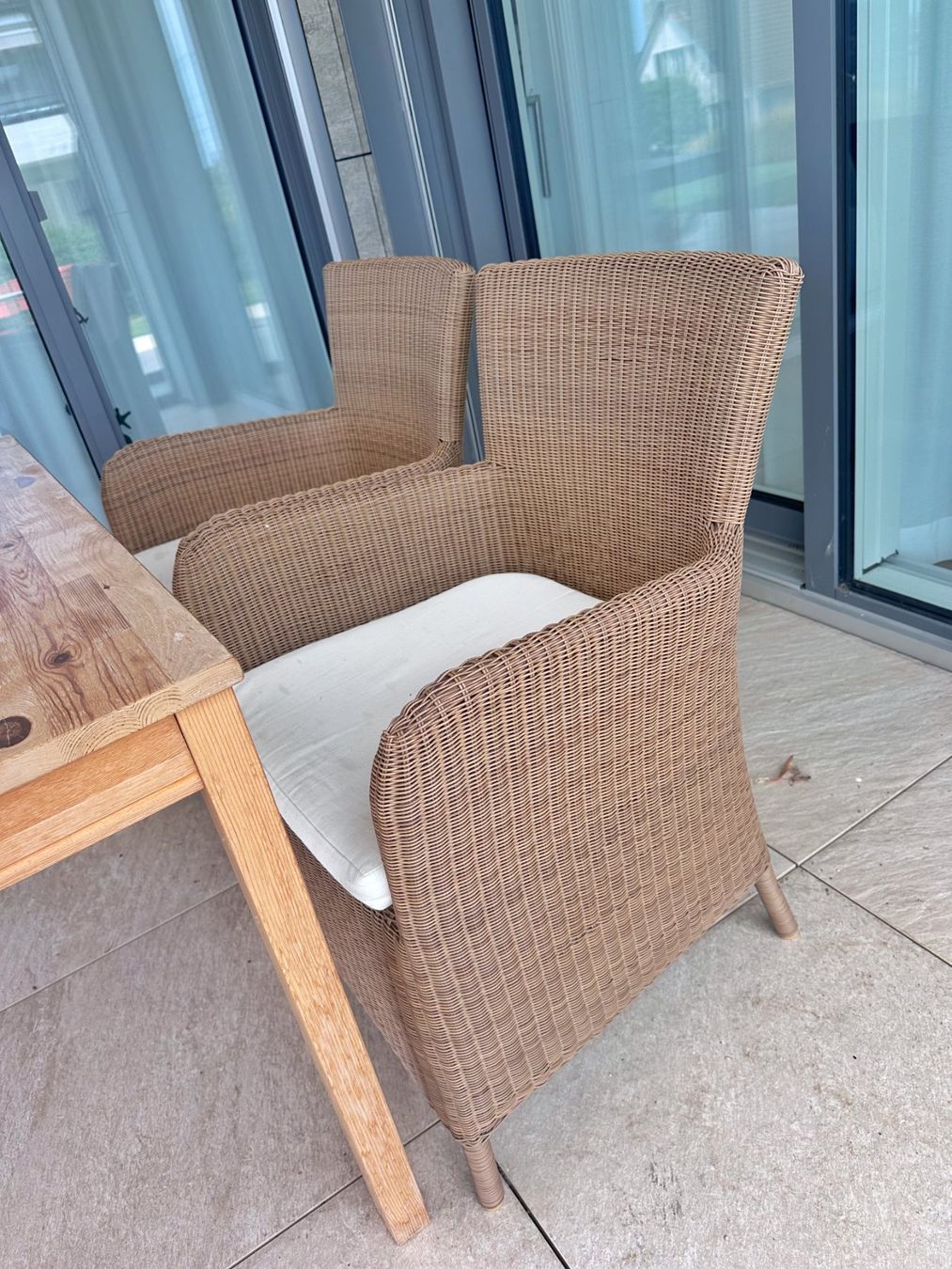 Tischset: Wooden Table and Armchair Set – Gebraucht aus Thalwil von nak0nakatz 3
