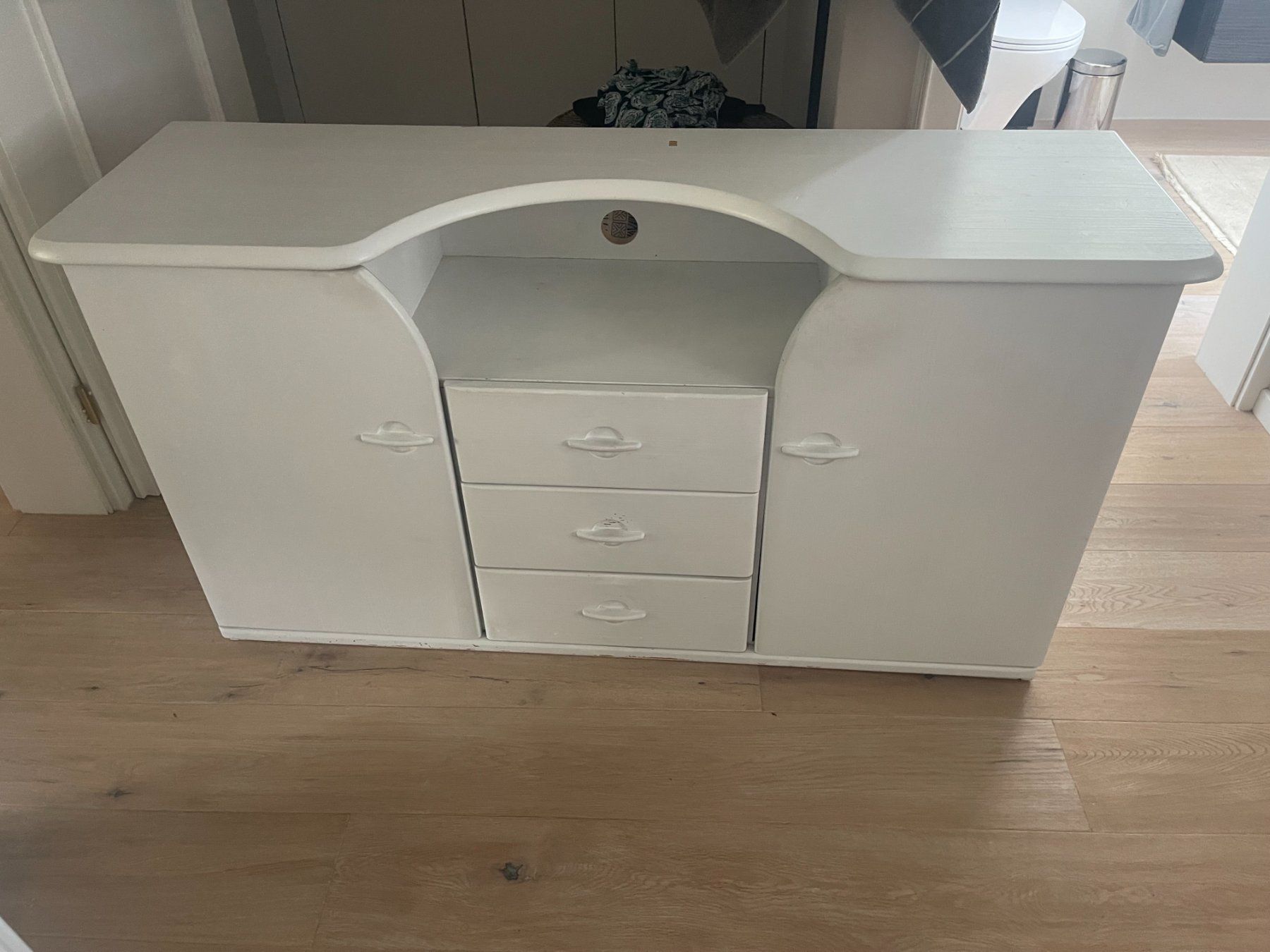 Pfister Cassettiere: Schlafzimmerkommode / TV-Möbel – Usato da Feusisberg venduto da renato8835