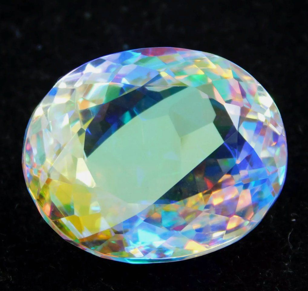 Edelsteine: Certified 69.05 Ct – Neu und originalverpackt aus Genève von AWWA 1