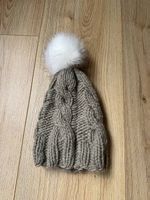 Mütze beige/grau selbstgestrickt