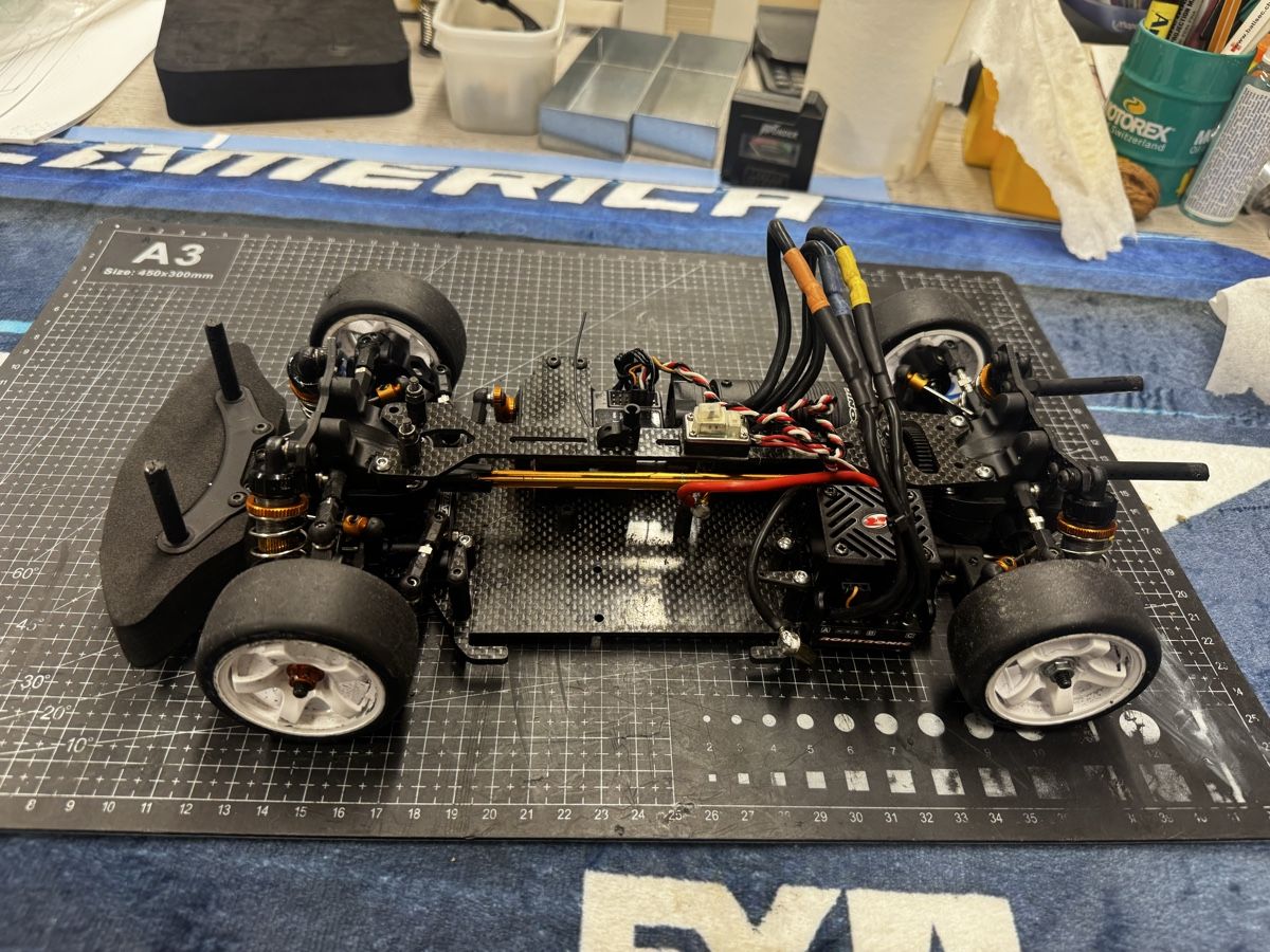 RC Modellbau: Carten M Chassis  – Neu (gemäss Beschreibung) aus Herisau von Bryan47 4