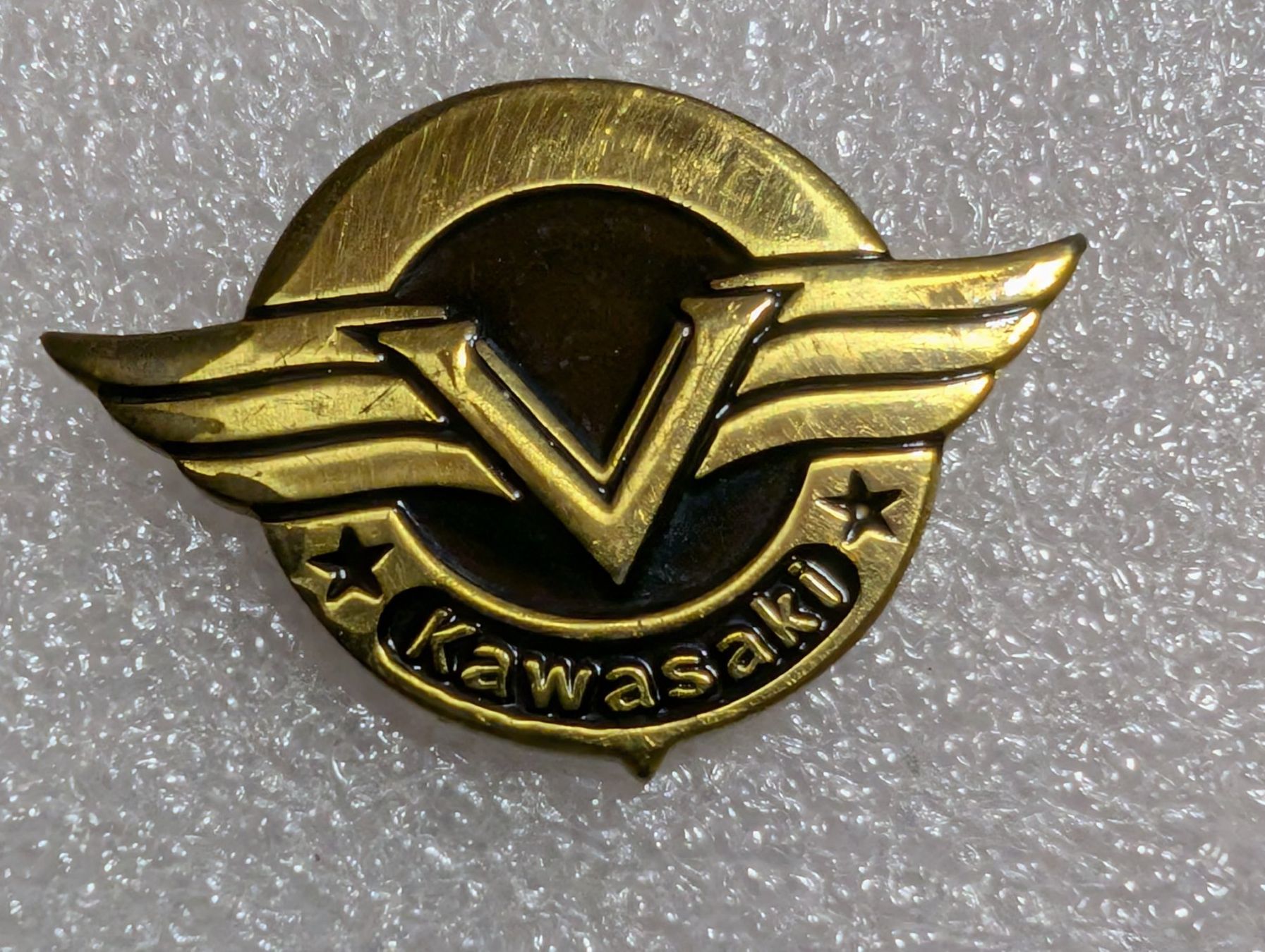 Placchette & Badge: Ansteckpin 268: Kawasaki – Usato da Oppligen venduto da Pin-Fall-Shop