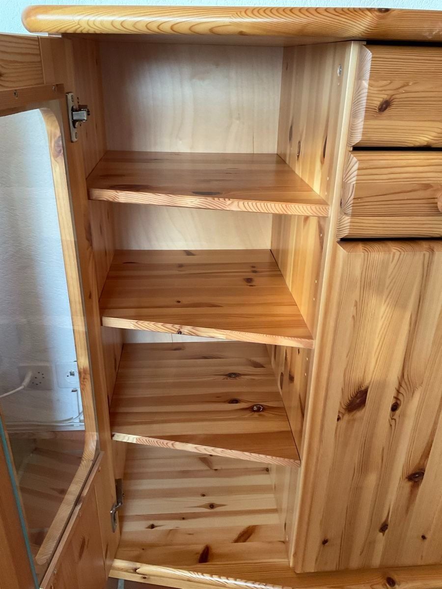 Vetrine: Highboard/Vitrine aus Kiefernholz – Usato da Dagmersellen venduto da Pining1 1
