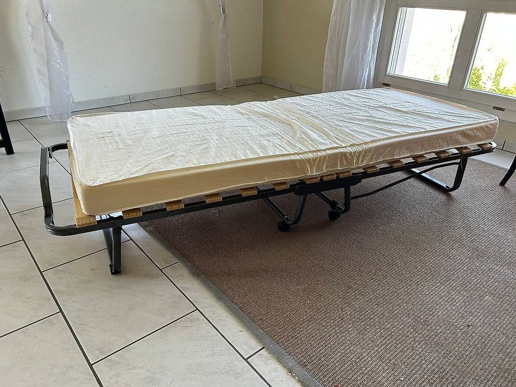Letti: Gästebett Klappbett – Usato da Bern venduto da Martinfuchs