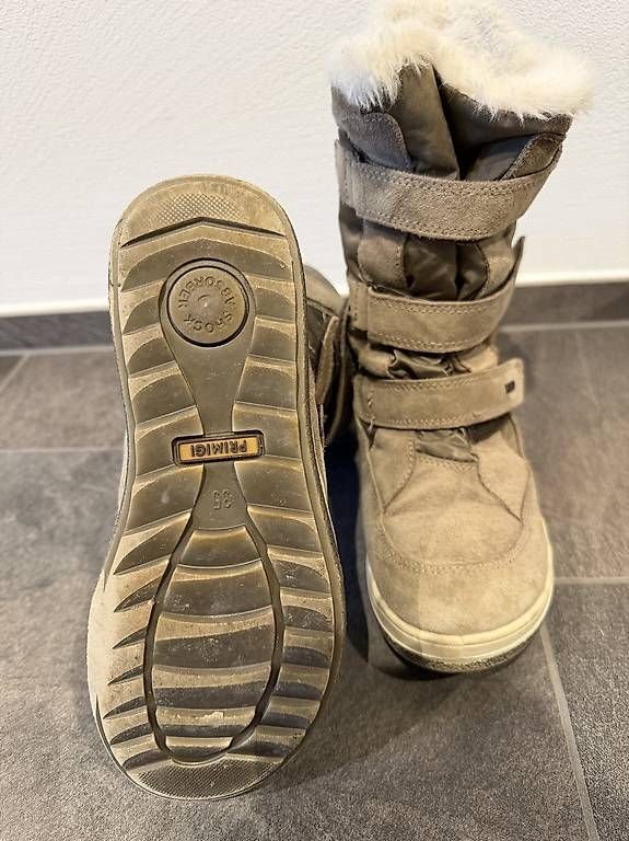Scarpe per ragazze: Winterstiefel Primigi Grösse 35 – Usato da Tägerschen venduto da fruehling2007 2