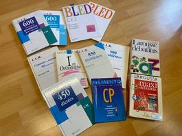 Divers livres Bled avec corrigés et 2 dictionnaires