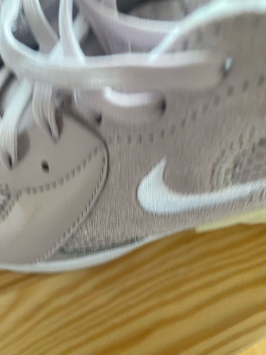 Nike Scarpe da donna: Nike Air Max Excee Pink 38 – Usato da Blauen venduto da Baggi 5