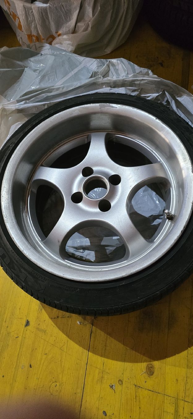 Cerchioni: Borbet T Felgen 16x9 – Usato da Siviriez venduto da gad_6pqg