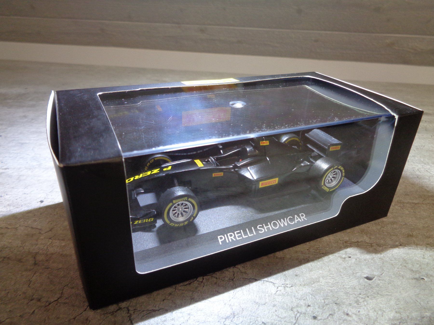 Voitures modèles: 1:43 F1 Pirelli Showcar – D'occasion à Reconvilier par rallycar 1