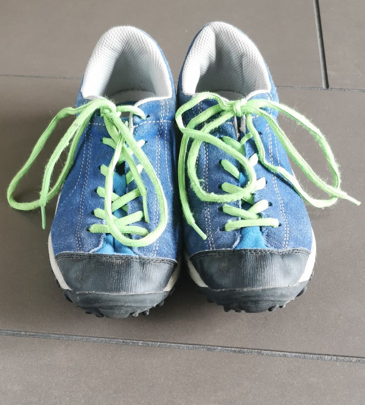 Scarpe per ragazzi: Trekkingschuhe Outdoor Schuhe, Gr. 37, blau – Usato da Jona venduto da Loki40