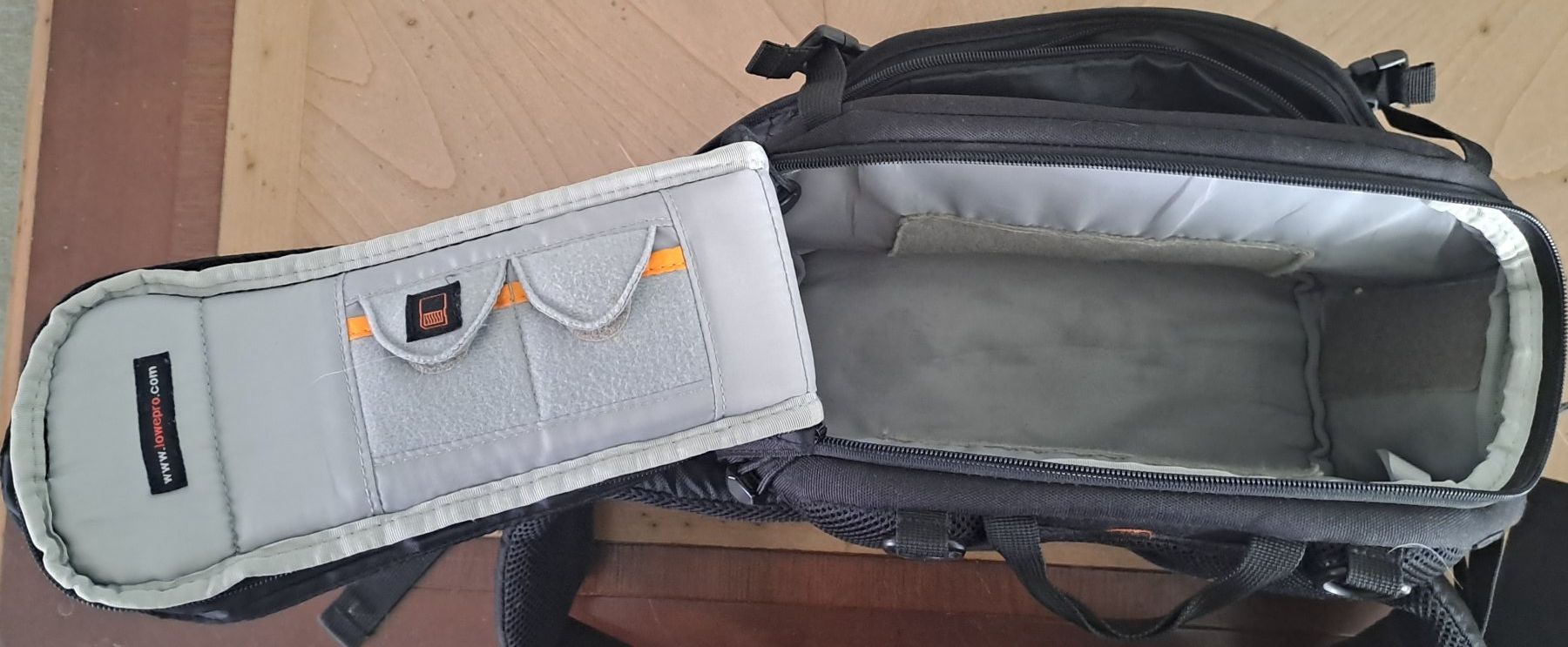 Zaini: LOWEPRO Fotorucksack/Tasche schwarz guter Zustand – Usato da Mellingen venduto da Alena1986 2