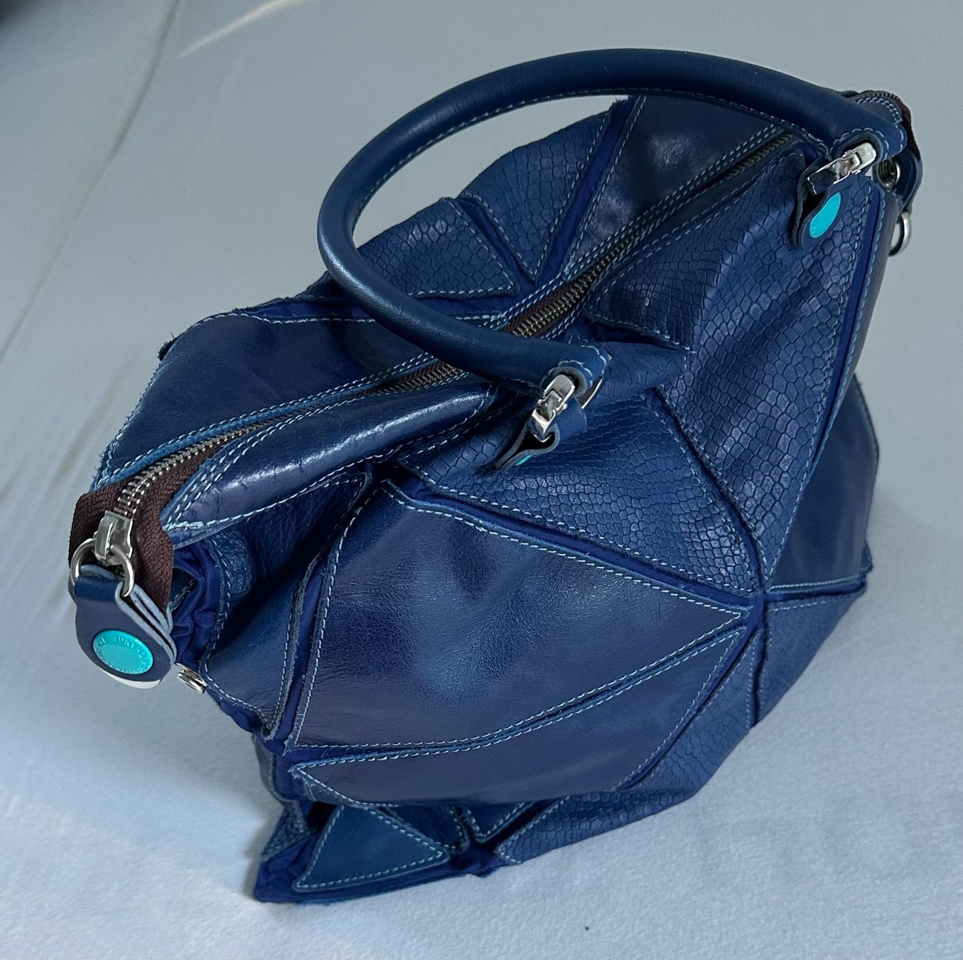 Gabs Borse da donna: Gabs Ledertasche gemustert - Dunkelblau, Top Zustand – Usato da Schaffhausen venduto da Guckyy