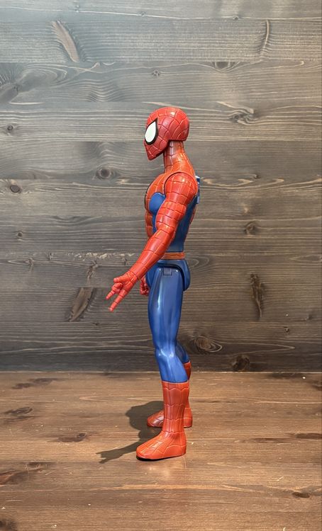 Hasbro Statuette: Spiderman Figur Marvel – Usato da Villmergen venduto da Mercedes405 1