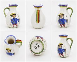 Krug mit Figur Motiv Keramik weiss farbig CH 68 Marke