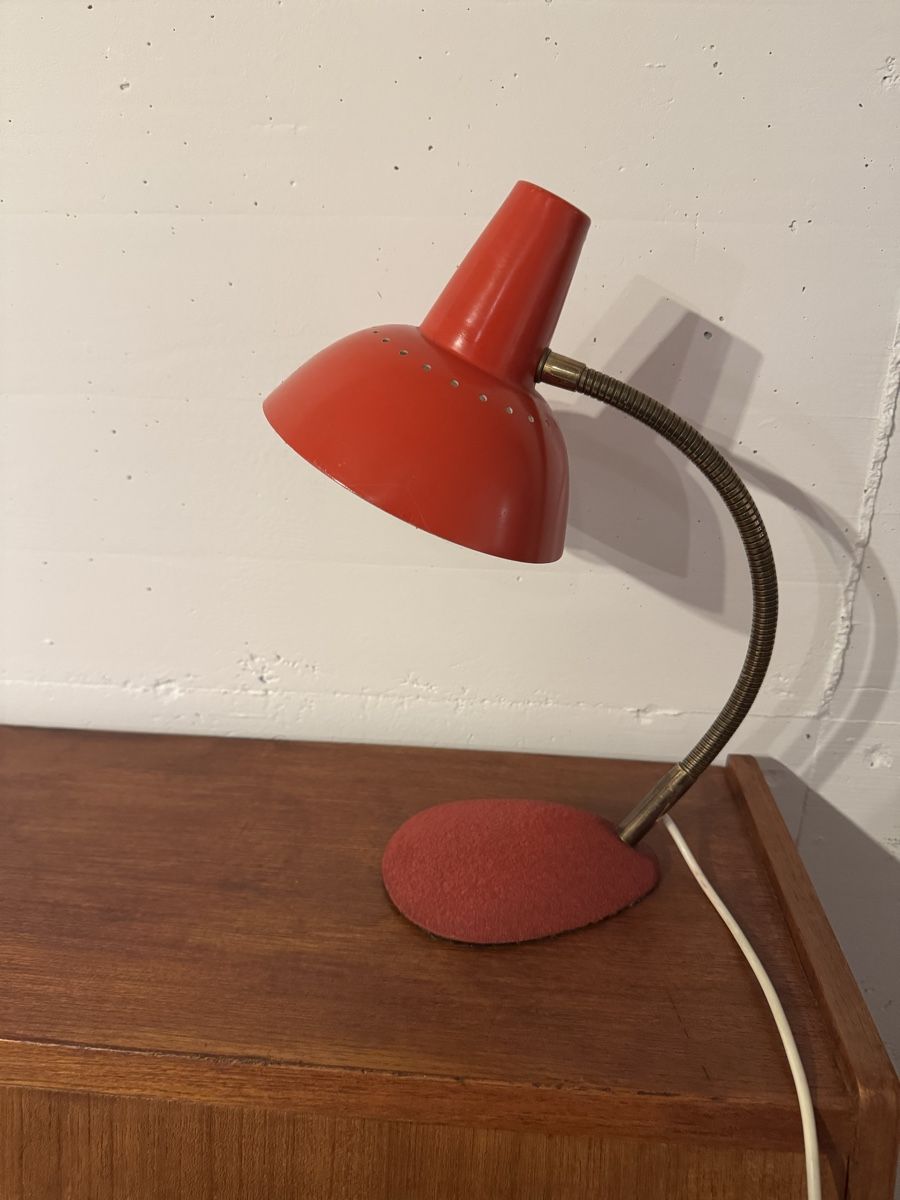 Lampade: Lampe de bureau vintage rouge – Usato da Romont / BE venduto da kotao