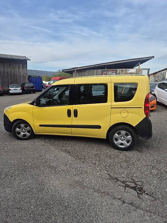 Automobili: Opel Combo Diesel 2014 Schalter Top – Usato da Schwadernau venduto da MS90s 7