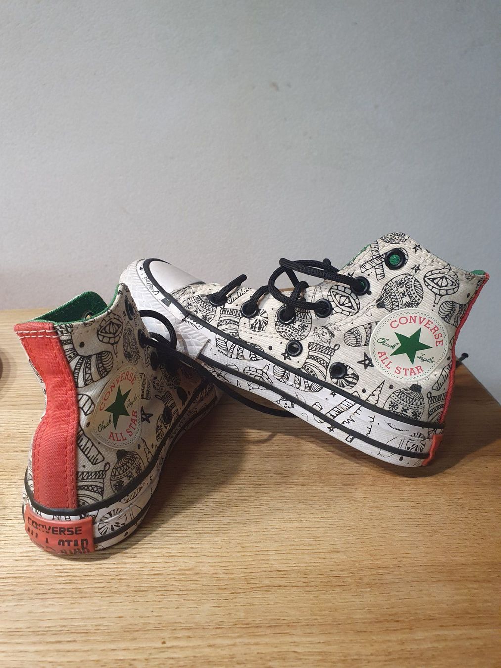 Converse Scarpe per ragazzi: Converse Kinderschuh 28 – Usato da Mels venduto da inf_9hmx 2