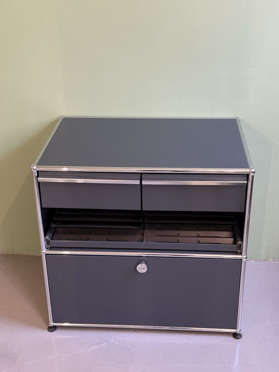 USM Eléments de bureau: USM Haller Korpus – D'occasion à Glattbrugg par q-aderdesign