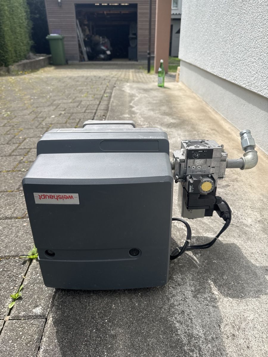 Radiatori: Weishaupt Gas-Brenner WG10 – Usato da Brüttisellen venduto da Hilpi8306