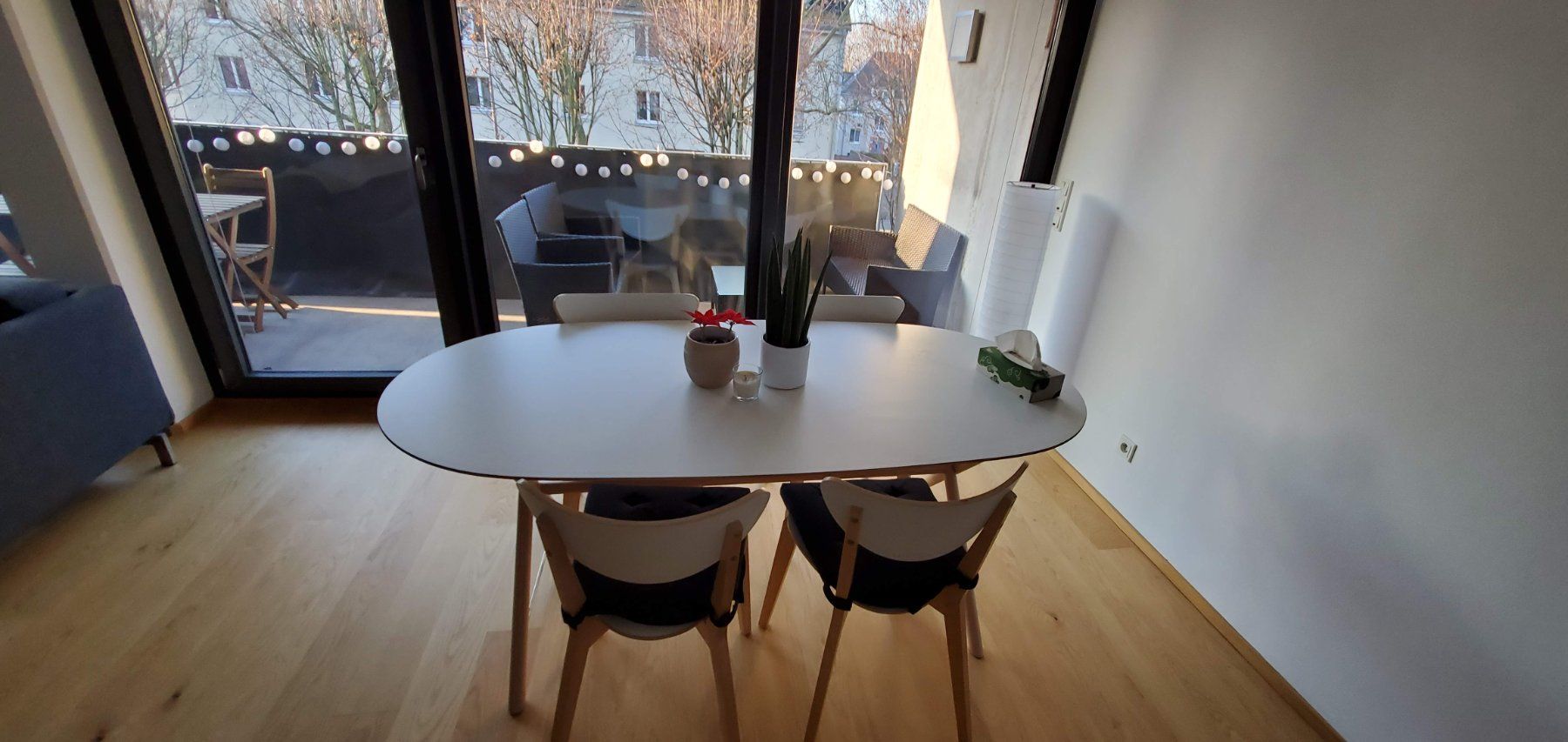 Ikea Tavoli: Ausgezeichneter Esstisch und 4 Stühle – Nuovo (secondo la descrizione) da Birsfelden venduto da you_7wbf