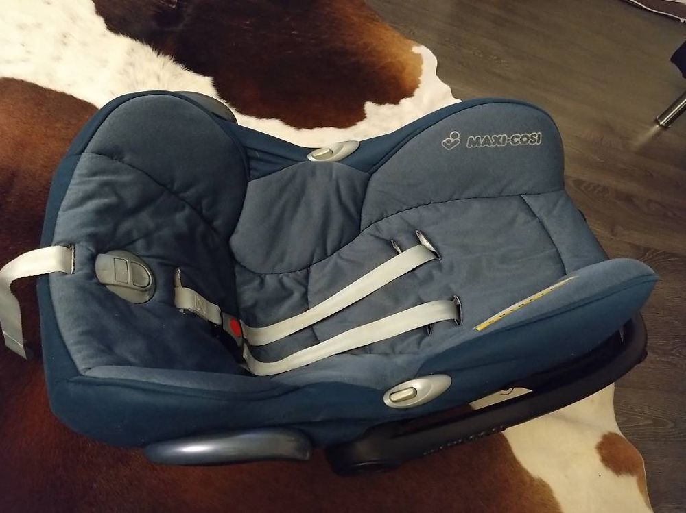 Maxi-Cosi Sièges auto: Maxi cosi - Baby car seat + isofix – D'occasion à Dietikon par tiagodll 3