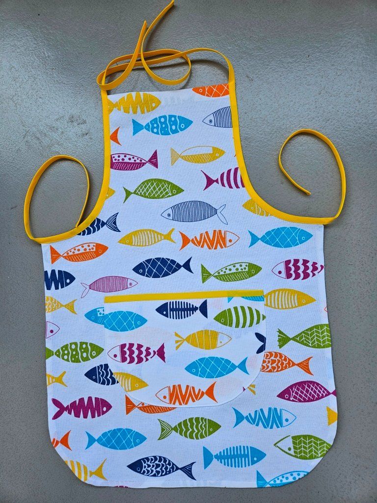 Altro per bambini: Kinderschürze: Fische – Nuovo (secondo la descrizione) da Luzern venduto da Kiebitz07