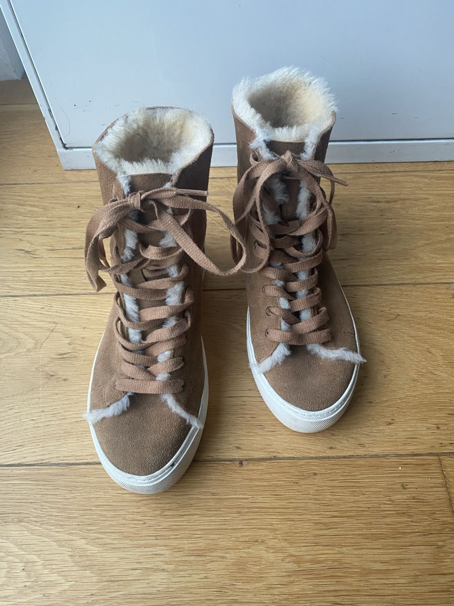 Ugg Damenschuhe: Ugg Winterschuhe Gr. 37 – Gebraucht aus Basel von boo_dc8c 5