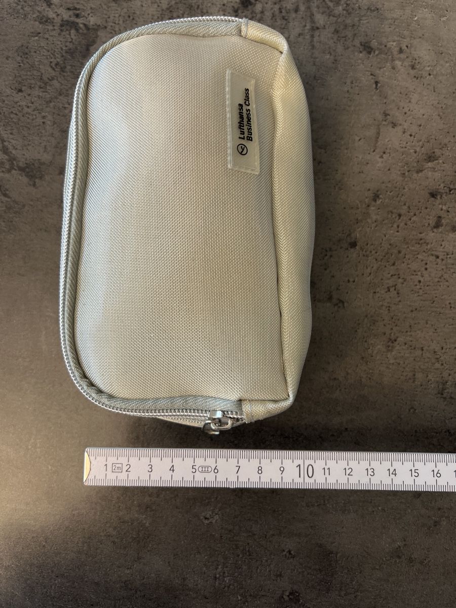 Custodie per cosmetici: Lufthansa Business Class Necessaire/ Vanity Bag – Nuovo (secondo la descrizione) da Euthal venduto da 99Antik 4