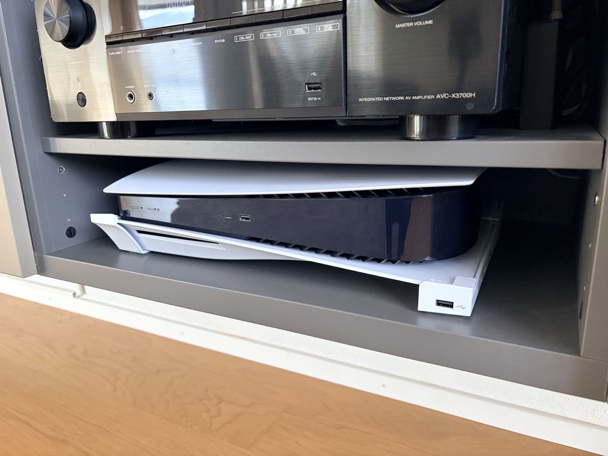 Sony Konsolen: PlayStation 5 Disc inkl. 2 Controller – Gebraucht aus Oberriet SG von jus_n7cr 1