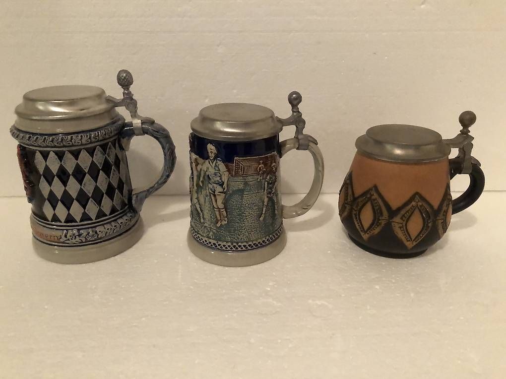 Bicchieri: 3 Bierhumpen mit Deckel – Usato da Bubendorf venduto da Mia111 1