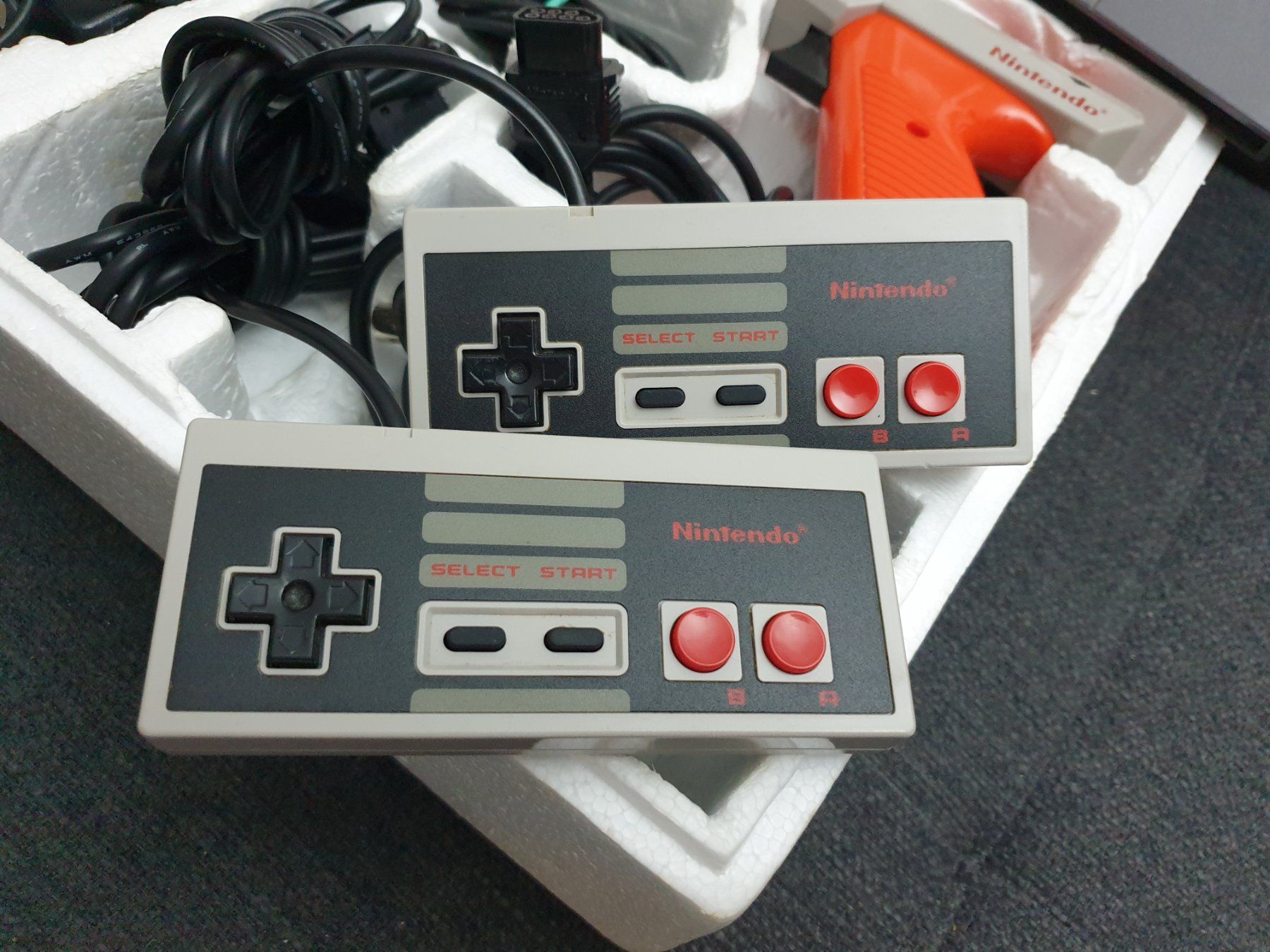 Nintendo Console: NES / Nintendo Action Set / OVP – Usato da Rain venduto da Rou_z26r 9