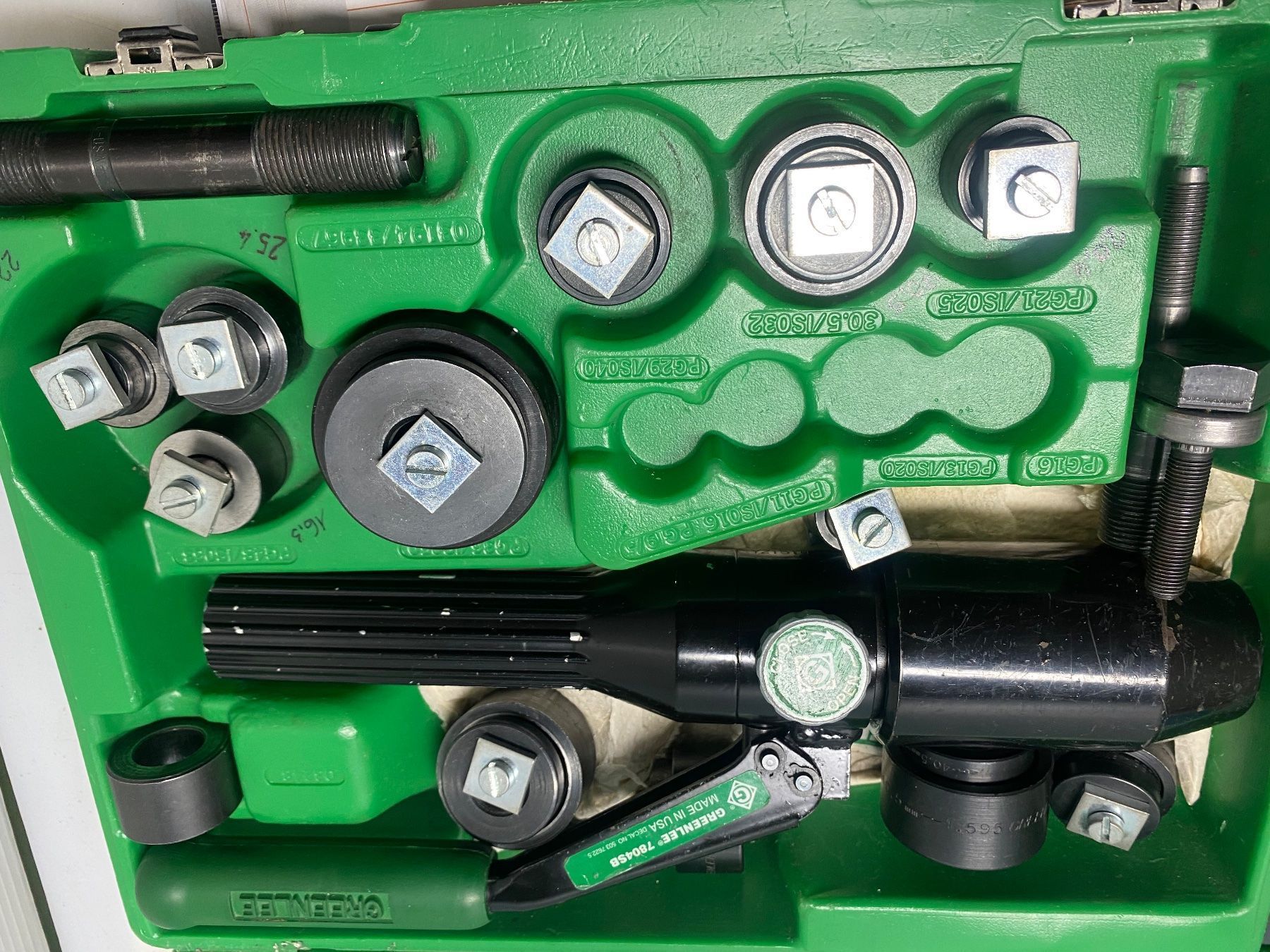 Tutte le macchine: Hydraulic Punch Driver – Usato da Aarau venduto da Belli49 1