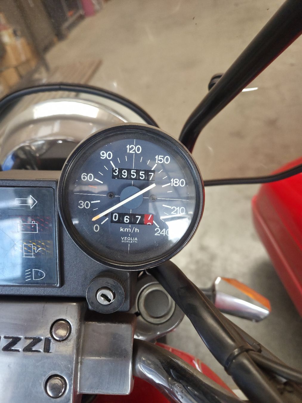 Moto Guzzi Sidecar: Moto Guzzi GT Mille – Difettoso da Zizers venduto da Hirschkua 3