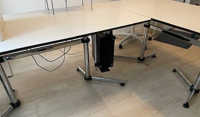 Kommoden: USM Haller Möbel und Pult – Gebraucht aus Adligenswil von Decor-Tech 4