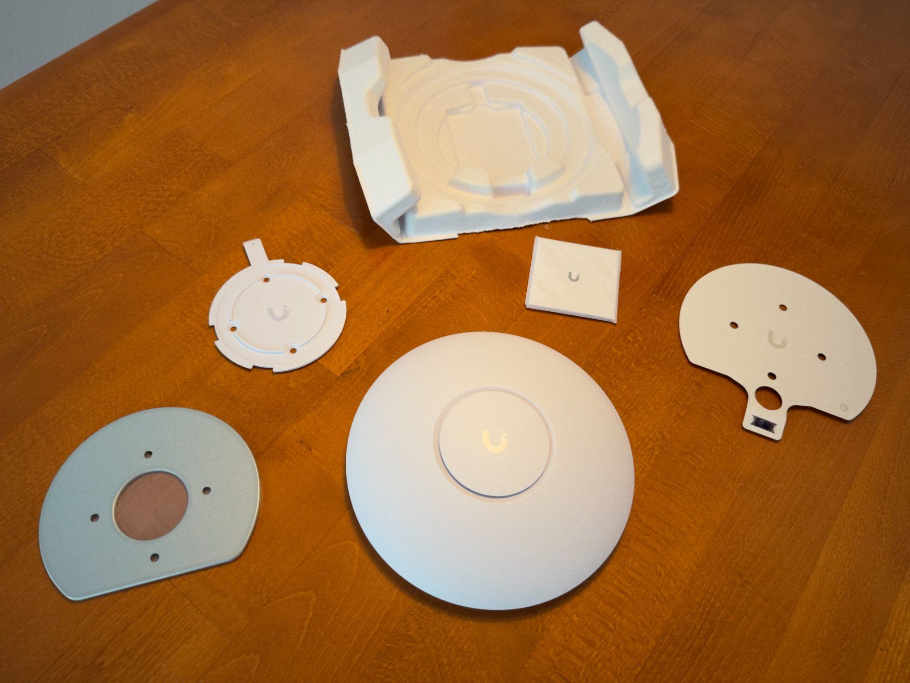 WiFi: Ubiquiti U7-Lite Access Point Wi-Fi neu – Nuovo (secondo la descrizione) da Luzern venduto da cookiejus 2