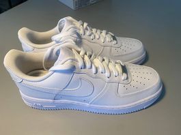 NEUE Nike Air Force 1 Gr. 44.5