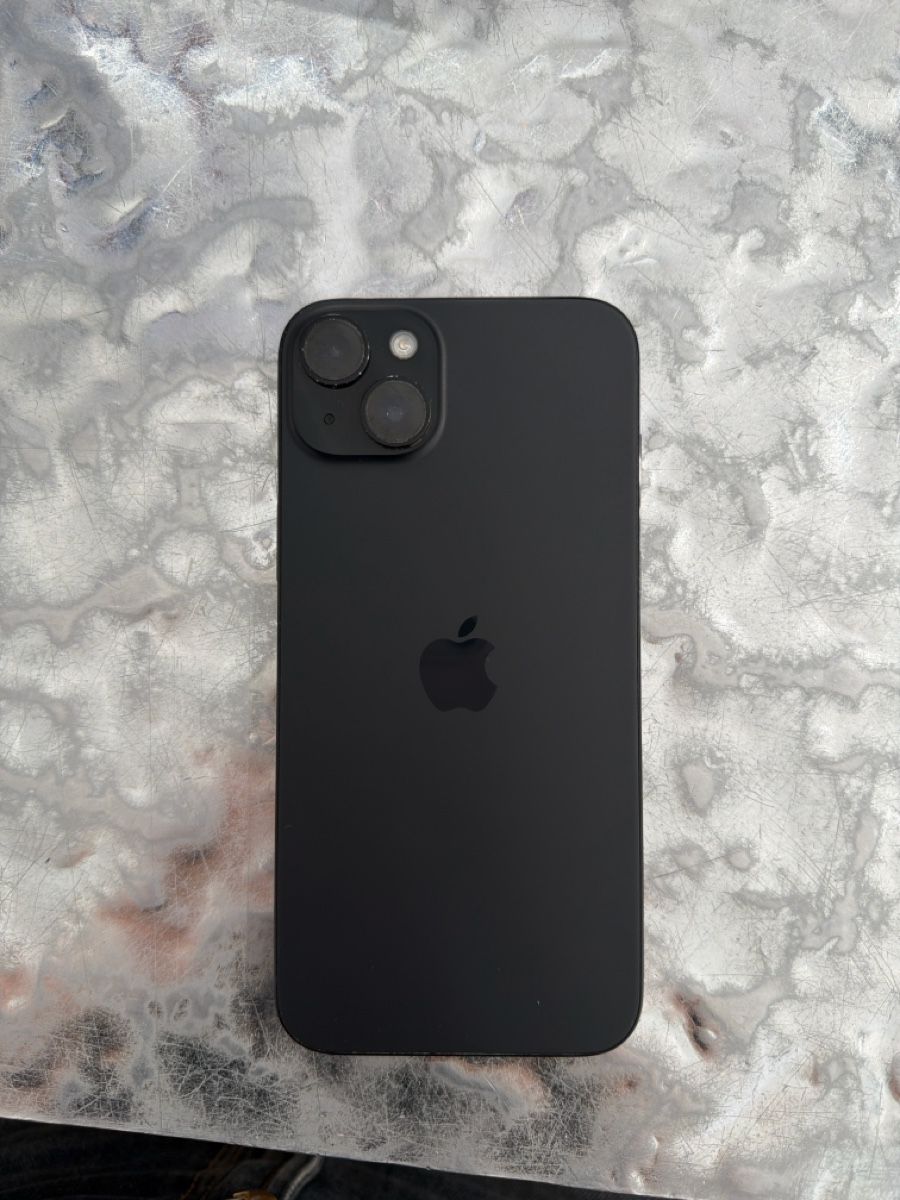 Apple Portables: iPhone 15 plus 128 Go  – D'occasion à Genève par jol_kj9v