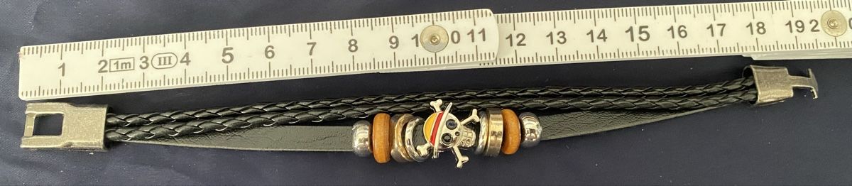 Bracciali & Braccialetti: One Piece Armband mit Strohhüte Emblem – Nuovo e nell'imballaggio originale da Allschwil venduto da Deal_Tiger99 2