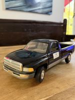 Modèle réduit Dodge Ram 2500 V10, état comme neuf