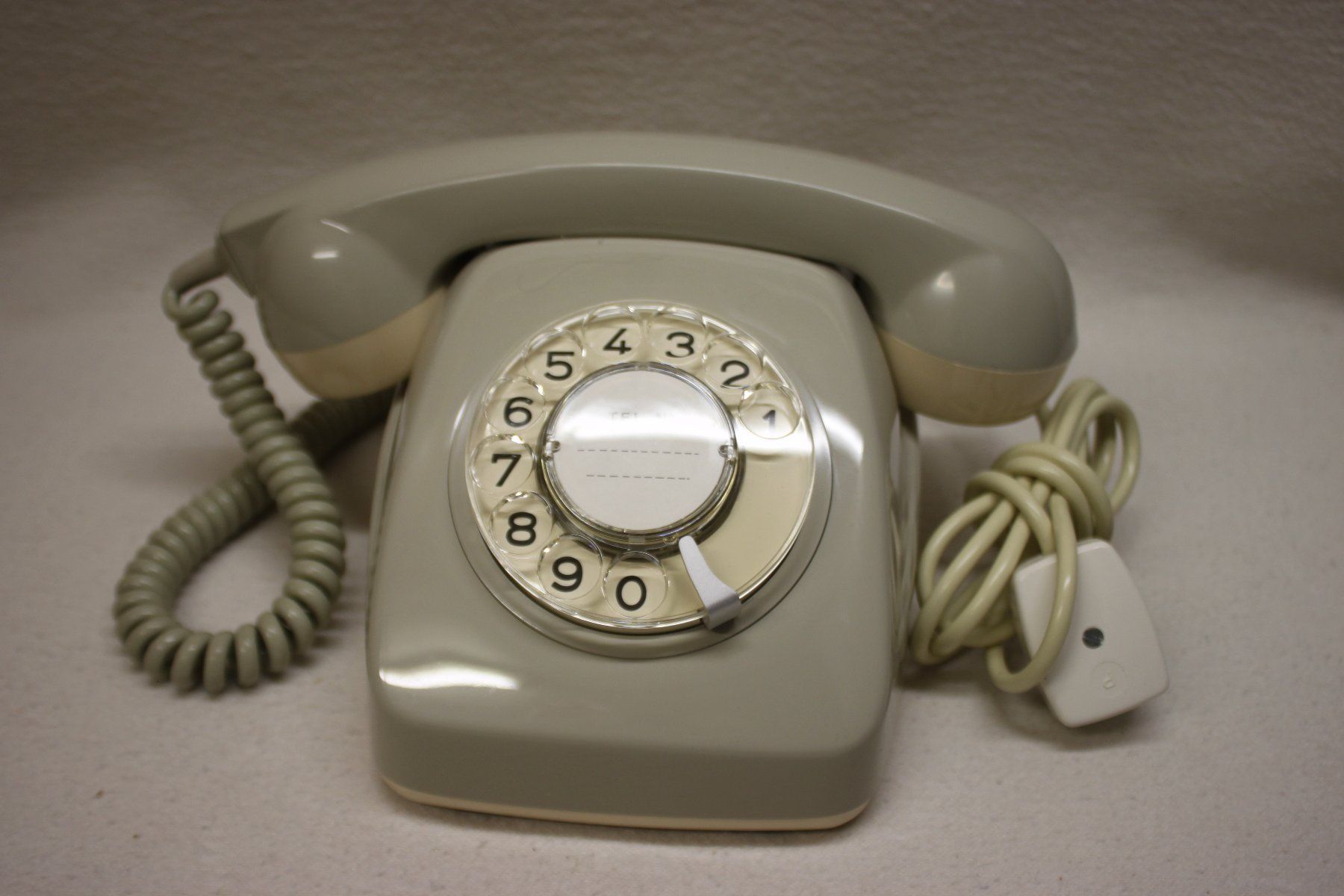 Telefoni: Antikes Telefon Zellweger Uster 1986 – Usato da Thun venduto da Fbchm
