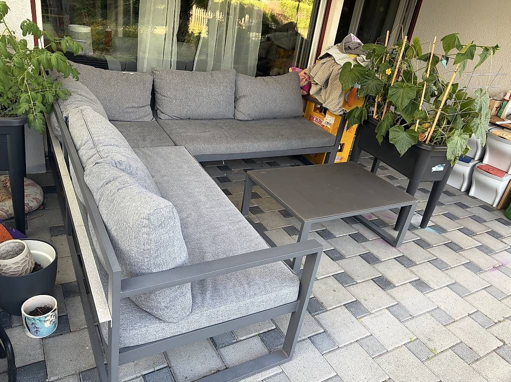 Sofas: Gartenlounge – Gebraucht aus Emmenbrücke von leandri11
