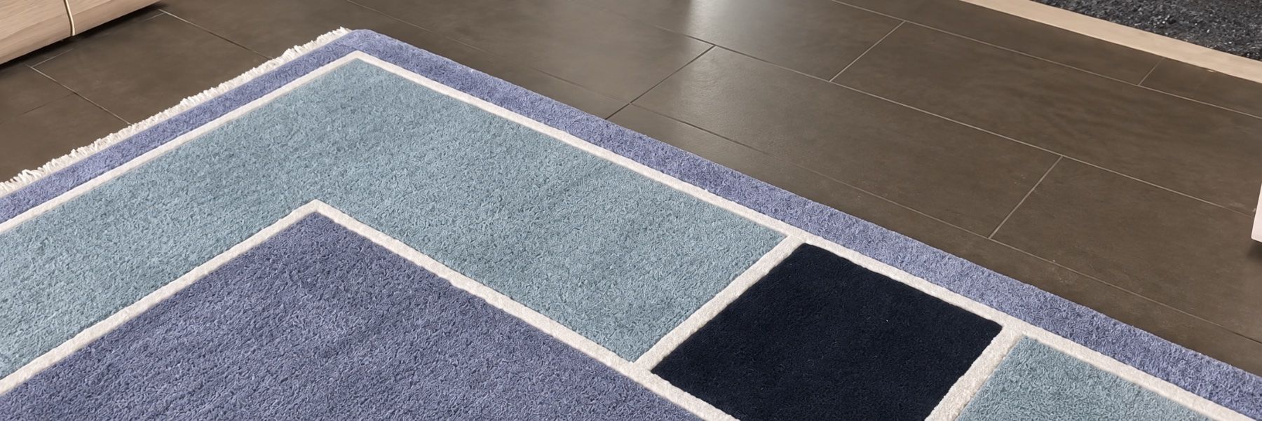 Tappeti: Riesiger Nepal Tibet Teppich / blau – Usato da Balsthal venduto da Malisha2009 2